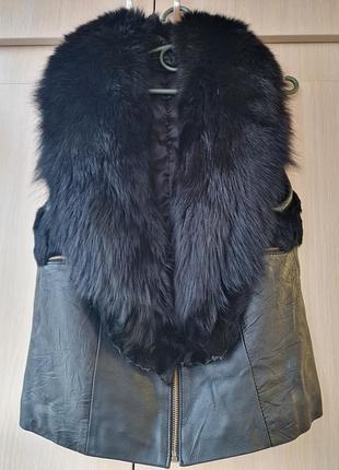Жилетка жіночв,шкіра+ хутро,розмір 44,чорна