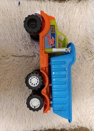 Машина іграшкова