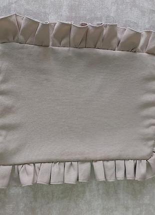 Салфетка прямоугольная бежевая с рюшами