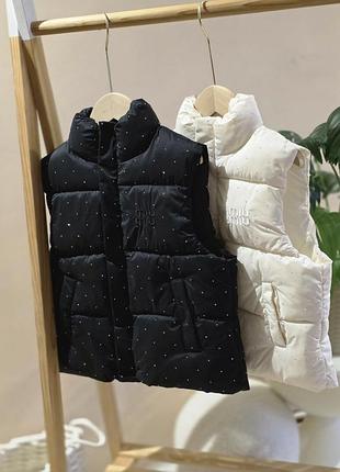 Стильна дитяча жилетка безрукавка для дівчинки в камінцях міu miu