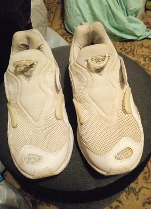 Продам кроссовки пума женские