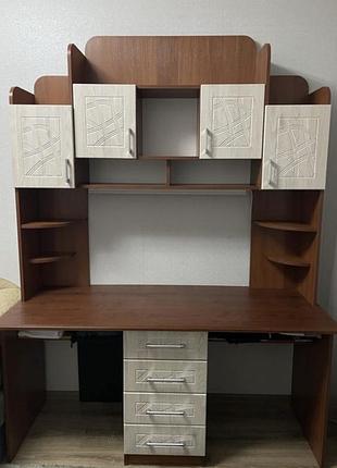 Письмовий стіл