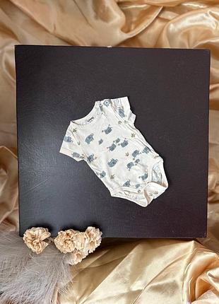 Два боді,розмір 56(зазначений 74,але підходить на 56)