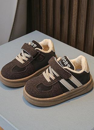 Кроссовки детские