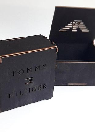 Дерев'яна коробка під ремінь коробка подарункова для ременя, коробка з дерева коробка з написом на подарунок стилю tommy hilfiger томмі хілфігер