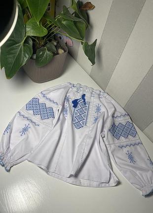 Вишиванка на дівчинку