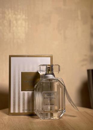 Вікторія сікрет бомбшел голд