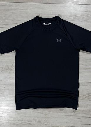 Чорна спортивна футболка андер армор under armour training tech, s, оригінал