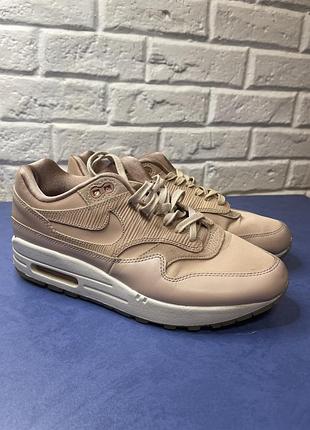 Жіночі кросівки nike