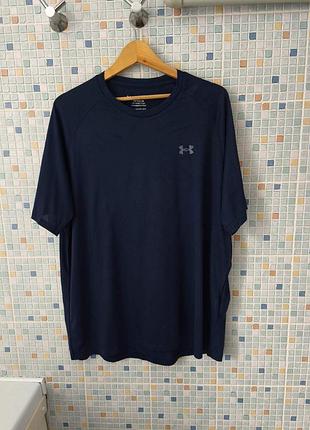 Футболка under armour.