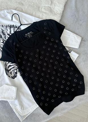 Футболка зі стразами guess