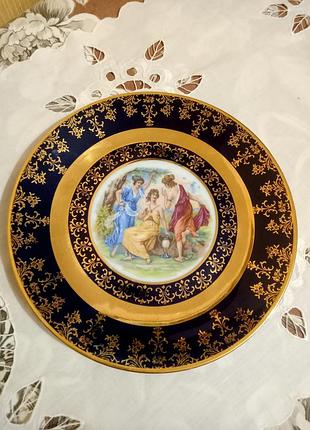 Неймовірна роскішна тарілка чи блюдо г граціями