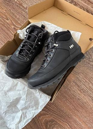 Ботинки женские helly hansen, черного цвета, размер 38 (стелька 235 мм) 

практически новые, одевались 1 раз
