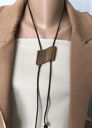 Прикраса на шию в еко-стилі