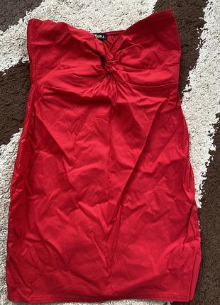 Червона міні сукня