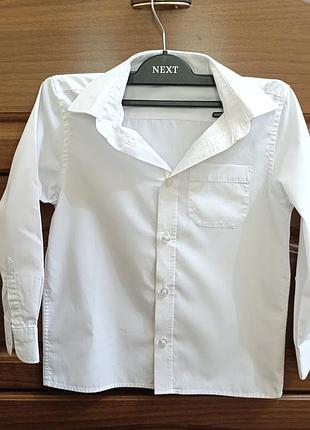 Сорочка ,рубашка біла  f&f на 6-7 років