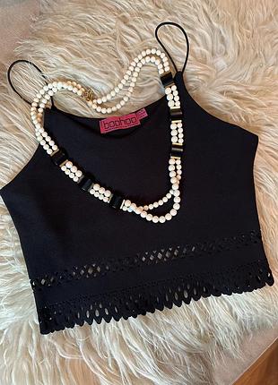 Топ boohoo укороченная майка на бретелях с декором