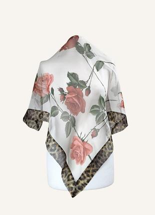 Dolce & gabbana платок шелк 70 см