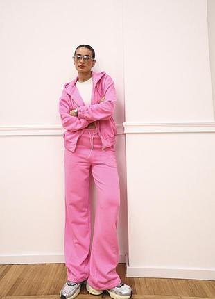 Женский костюм спортивный