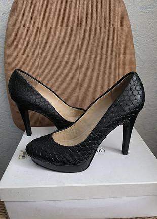 Calvin klein kendall туфлі розмір 39.5