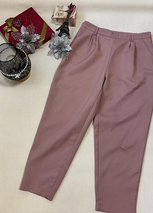 Жіночі брюки класичний мом