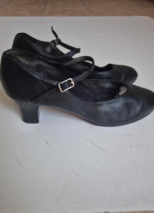 Туфли 42 р кожа танцующие для танцев capezio
