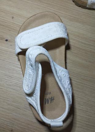 Босоніжки для дівчинки 4