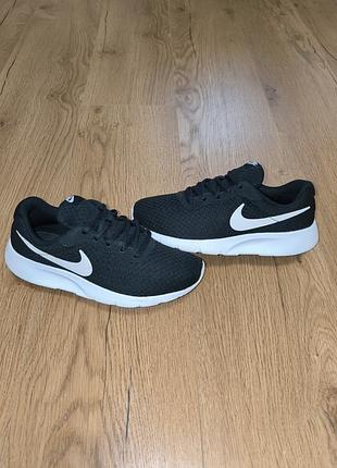 Кроссовки nike