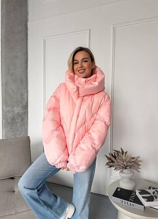 Демисезонная короткая куртка на пуховую пуховик со съемным капюшоном