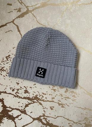Теплая серая шапка бини haglofs из шерсти