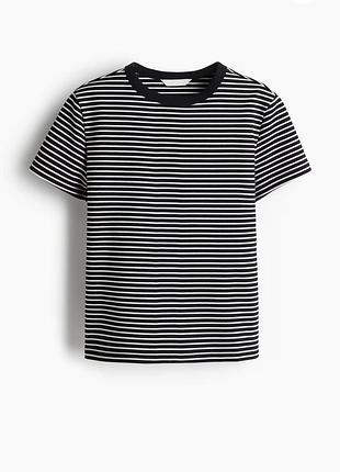 Нова жіноча футболка