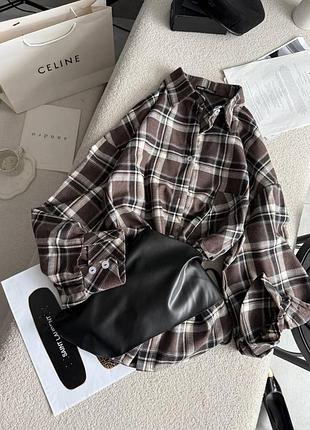 Жіночий класичний комплект фланелева сорочка і екошкіряна баска