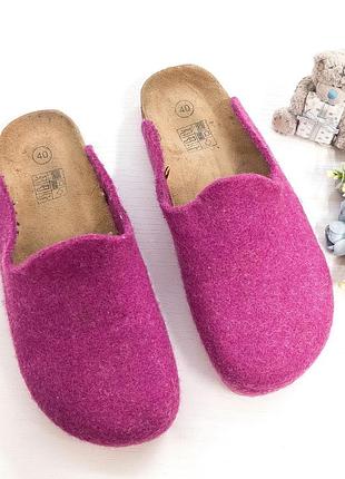 Хатні капці теплі повстяні вовняні на корковій підошві.