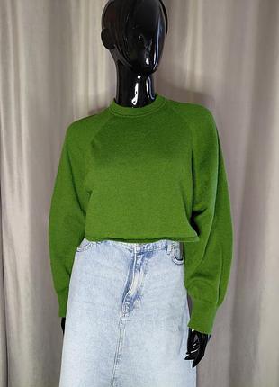 Яскравий светр zara