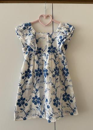 Сукня вишита zara 4-5 років 110р. вишиванка блакитна муслінова сукня плаття платтячко українське
