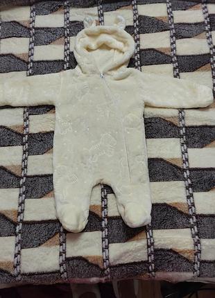 Комбинезон теплый плюшевый с капюшоном р.56.