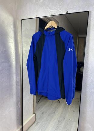 Бігова куртка under armour storm — вологостійка та вітрозахисна