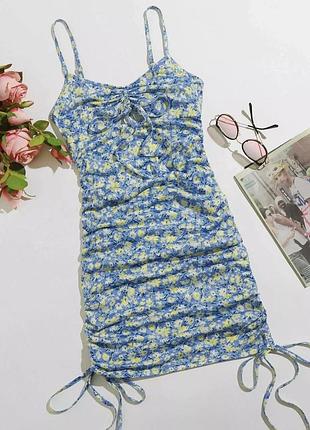 Голубенька сукня в квіточку shein