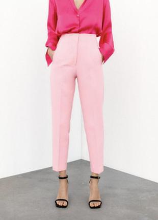 Укорочені штани з високою посадкою