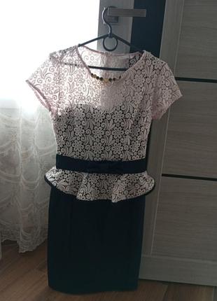 Платье кружевное на молнии с коротким рукавом, с бантом