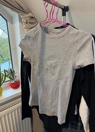 Жіноча футболка