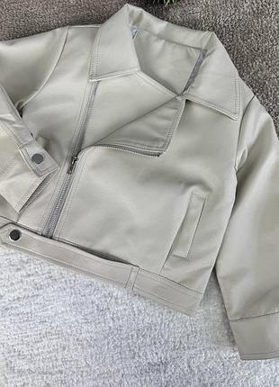 Шкіряна косуха для дівчинки