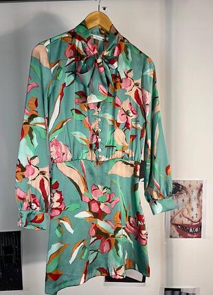 Атласна сукня з бантом zara