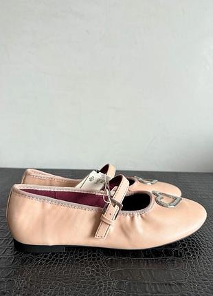 Балетки з металевим сердечком