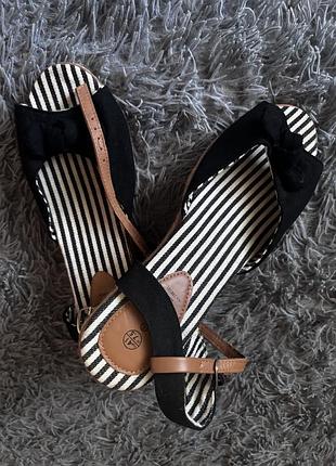 Босоніжки  esmara