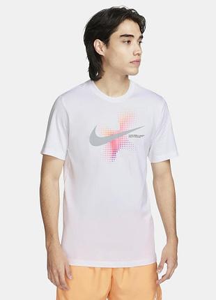 Футболка чоловіча nike