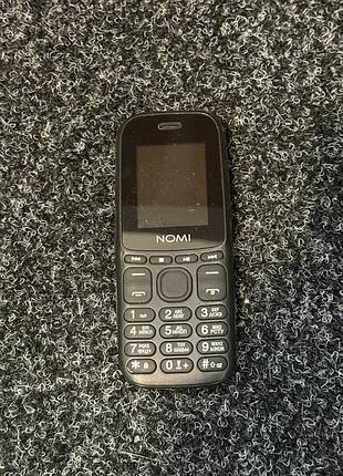 Кнопочний телефон nomi i 189s 2