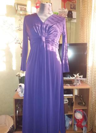 Красивое фиолетовое осеннее платье р. м6 фото