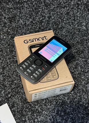 Кнопочний телефон gsmart f 240