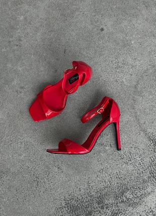 Босоніжки еко лак